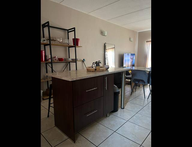 2 BEDROOM APARTMENT FOR SALE IN PRETORIUSPARK